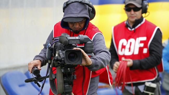 Turner y Fox tomaron ventaja con sus millonarias propuestas para comprar el CDF