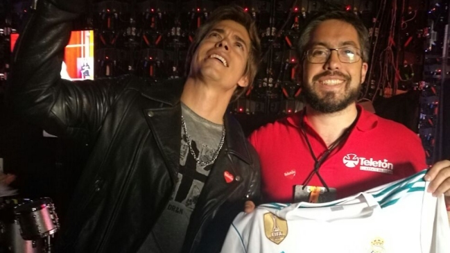 ¡Fue un éxito! Más de 31 millones de pesos reunió la subasta de camisetas de la Teletón