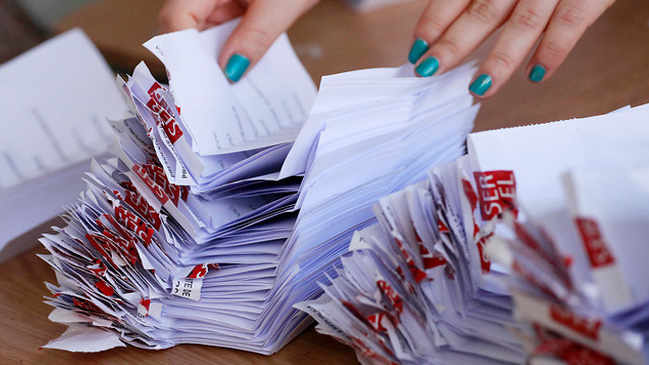 Servel enfrenta casos de mesas descuadradas en la elección parlamentaria