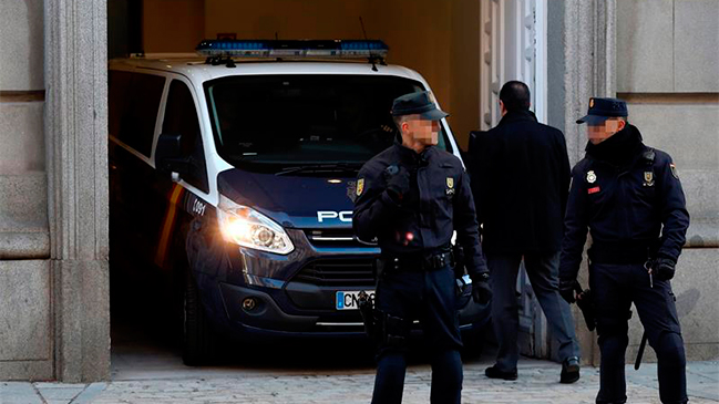 Justicia mantuvo en prisión a dos ex gobernantes catalanes y liberó a seis
