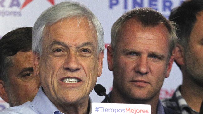 Felipe Kast ve a Michelle Bachelet 