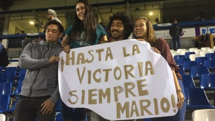 El emotivo cartel que desplegó el hijo de Mario Salas en el último duelo del "Comandante" en San Carlos