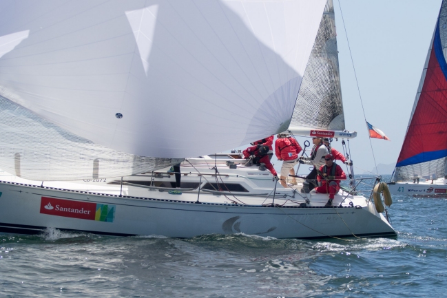 Regata 2 Bahías cierra la temporada náutica en Chile