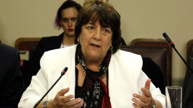 Delpiano pidió esfuerzo a diputados para avance de reforma a educación superior