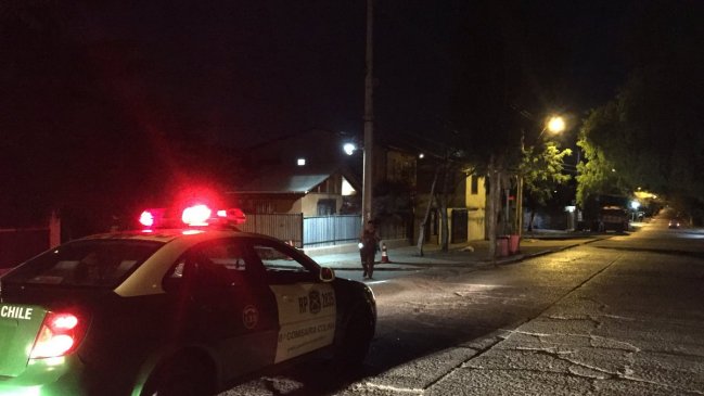 Carabineros detuvo a dos menores tras portonazo a conductora en Macul