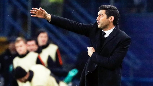 Técnico de Shakhtar enfrentó conferencia disfrazado de 