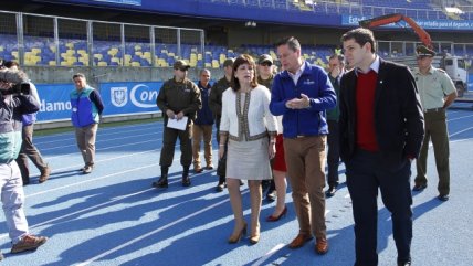 Autoridades inspeccionaron el "Ester Roa" de cara al duelo de Huachipato y Colo Colo