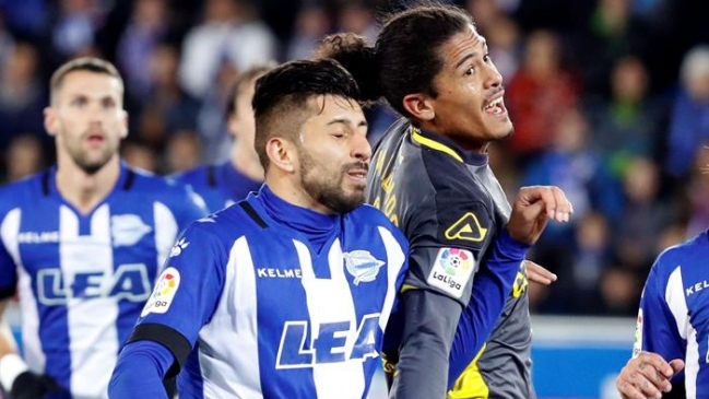 Guillermo Maripán participó en valioso triunfo de Alavés ante Las Palmas