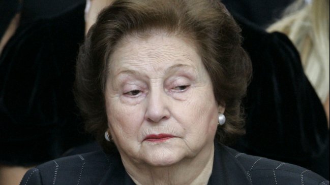 Reportan nuevo ingreso de Lucía Hiriart al Hospital Militar