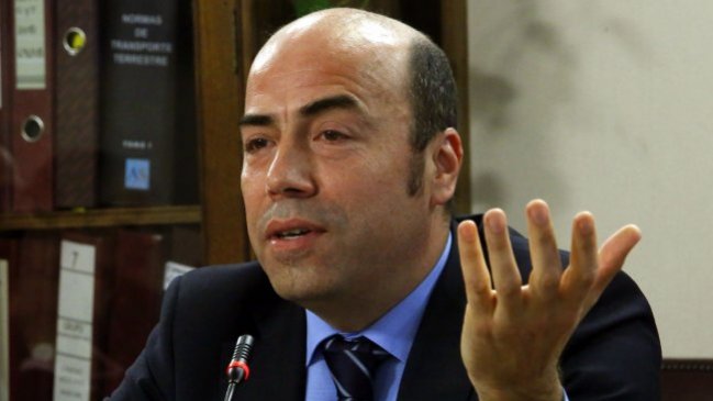 Reducción de listas de espera: Contralor acusó búsqueda de réditos políticos y oportunismo