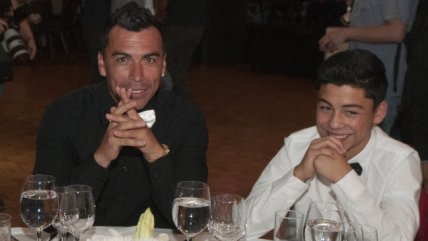 Con elegancia y emoción, así celebró el plantel de Colo Colo la estrella 32