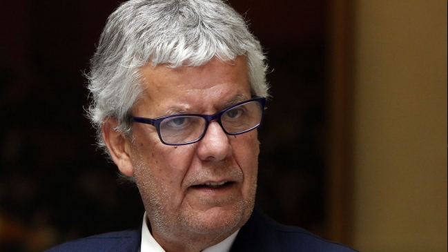 Ministro de Hacienda ironizó con la crítica 