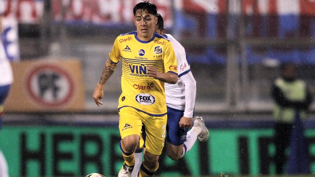 Jaime Carreño: Si me dan la posibilidad de quedarme en Everton, lo haría feliz