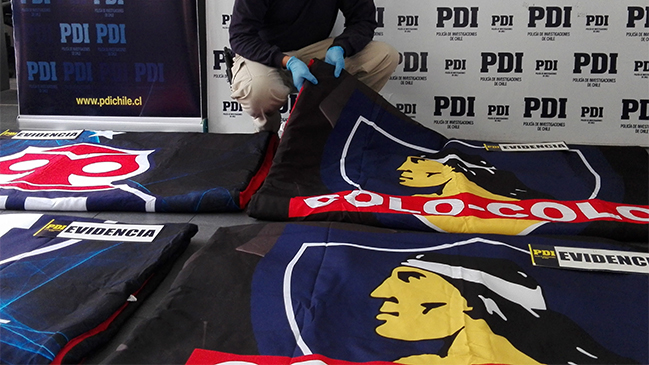 Mujer intentó ingresar a Chile más de 14 kilos de cocaína en cobertores de populares equipos