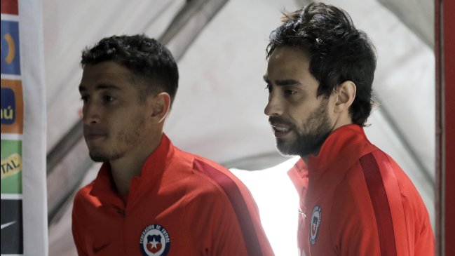 Jorge Valdivia intenta convencer a Carlos Carmona para que arribe a Colo Colo