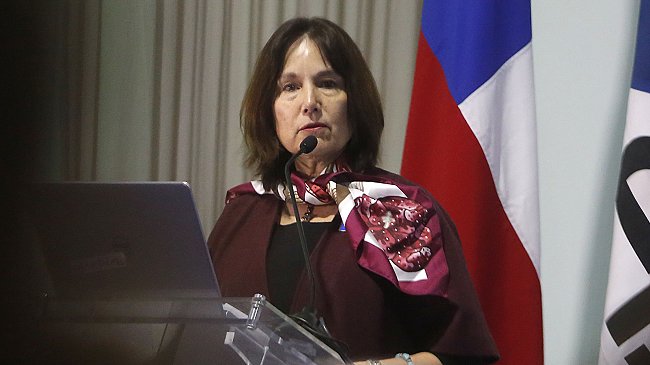 Listas de espera: Minsal defiende reacción 