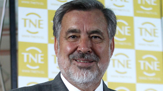 Guillier: Será una lucha estrecha, pero confiamos en que vamos a ganar