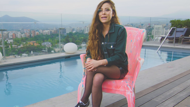 Billboard destaca a Camila Gallardo como 