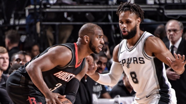 Houston Rockets logró ante San Antonio Spurs su duodécimo triunfo seguido en la NBA