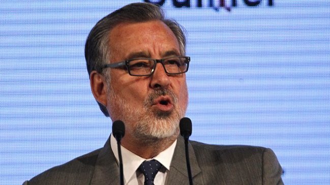 Alejandro Guillier está dispuesto a ponerse 