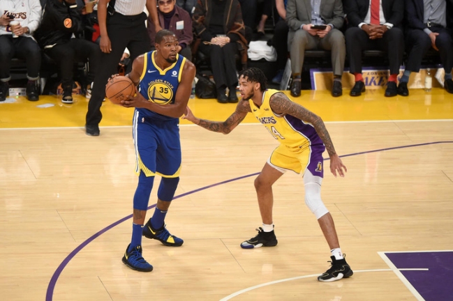 Durant brilló en triunfo de Golden State ante los Lakers en el homenaje a Kobe