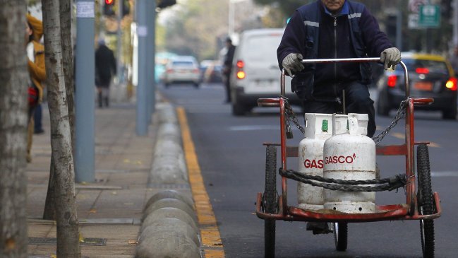 Trabajadores de Gasco van a huelga por primera vez en 161 años
