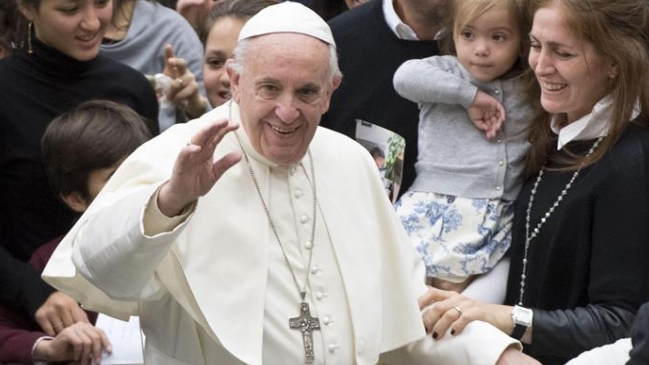 Iglesia y Estado mantienen hermetismo por costos de visita del papa Francisco