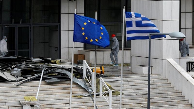 Bomba estalló ante Tribunal de Apelaciones de Atenas