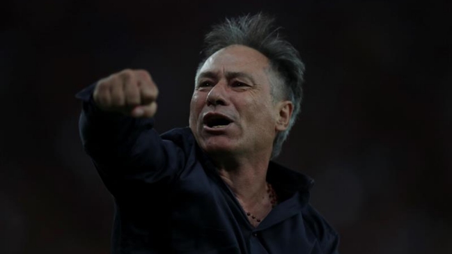 Ariel Holan se arrepintió y continuará como técnico de Independiente de Avellaneda