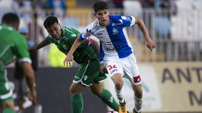 Universidad de Chile mejoró su oferta por el volante Angelo Araos