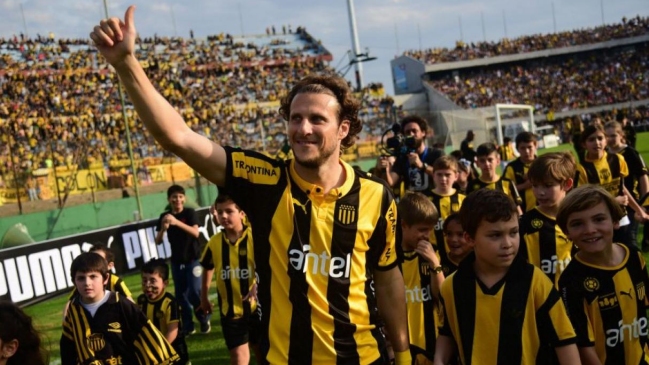 Diego Forlán regresará a Peñarol para jugar la Copa Libertadores 2018