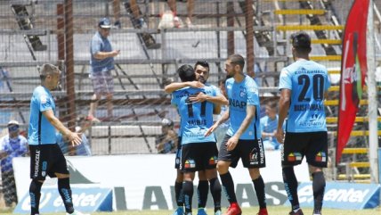   Deportes Iquique le cumplió el deseo de Navidad a joven hincha del club 