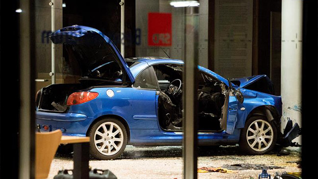 Alemania: Un hombre estrelló su automóvil contra la sede del Partido Socialdemócrata
