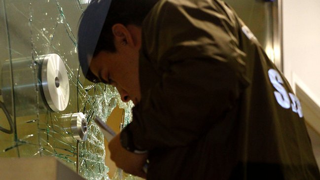 Robo afectó a zona de estacionamientos del mall Parque Arauco