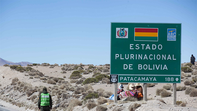 Bolivia evalúa reforzar frontera con Chile tras 