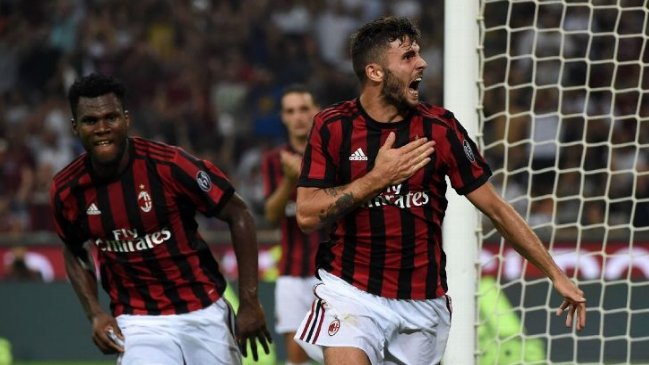  AC Milan clasificó a semifinales de la Copa Italia  
