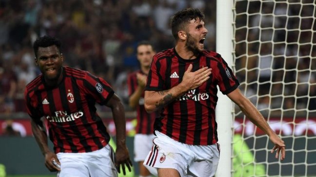 AC Milan batió a Inter y clasificó a semifinales de la Copa Italia