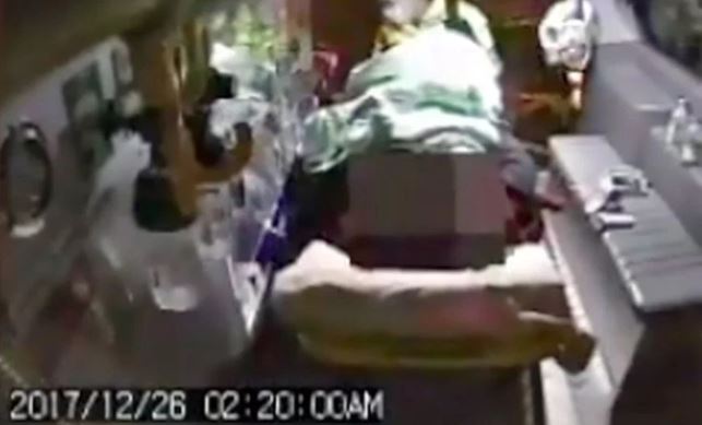 Mujer arrancó accidentalmente el testículo de su esposo con un mordisco