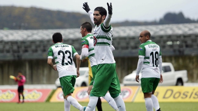 Sebastián Abreu: Si hubiera jugado al lado de Messi llevaría 800 goles