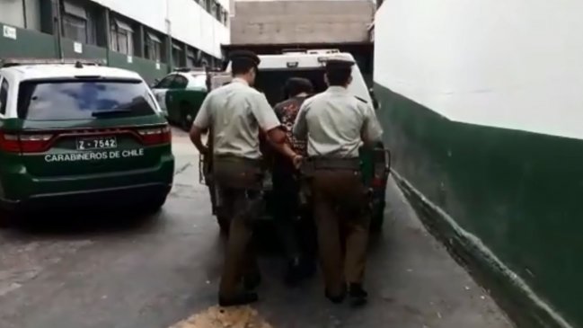 Detienen a hombre por matar a un perro de una patada en Antofagasta