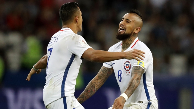 Alexis y Vidal siguieron destacando el 2017 en Europa y Claudio Bravo perdió terreno