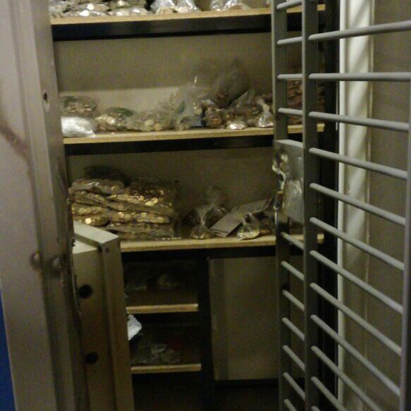 Delincuentes robaron cerca de 140 millones de pesos desde supermercado