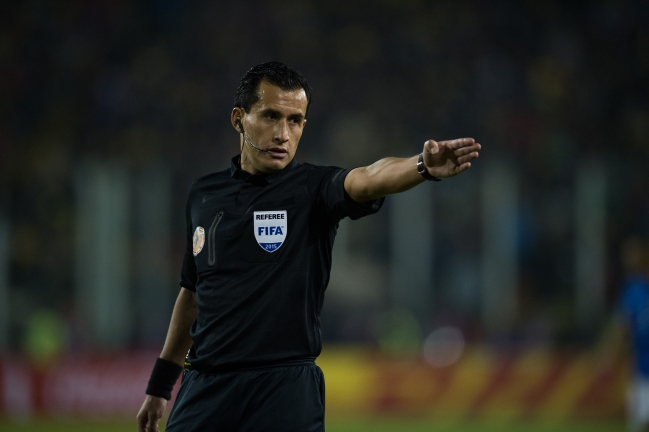 Enrique Osses: Un árbitro como Gamboa tiene la responsabilidad de conocer el reglamento