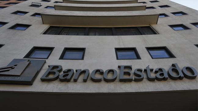 Delincuentes robaron más de 100 millones de pesos de sucursal del BancoEstado en Colina