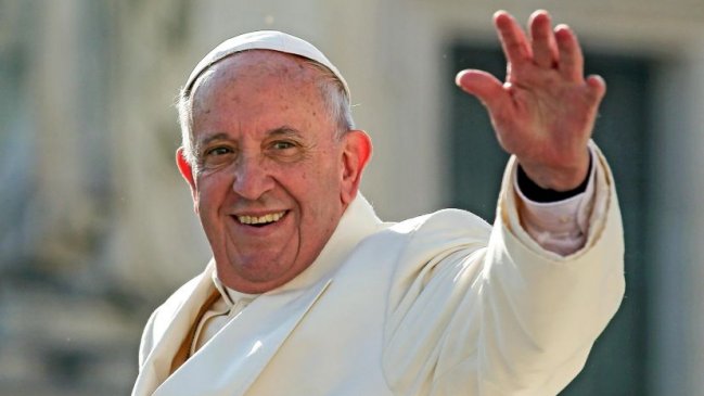 Senado aprobó feriado para Santiago por visita del papa Francisco