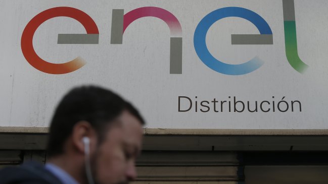 Cortes de energía eléctrica afectaron a varias comunas de la Región Metropolitana