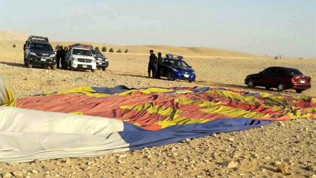 Una turista murió y otros 12 resultaron heridos en accidente en globo en Egipto