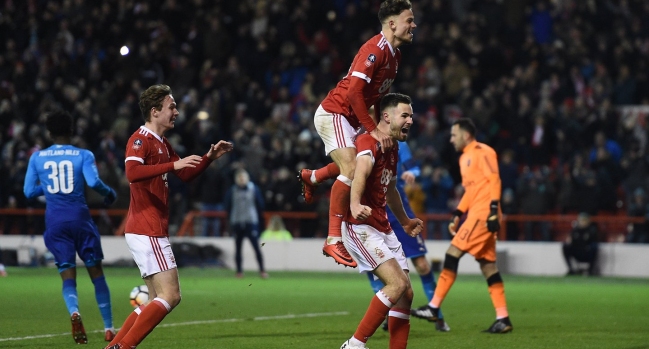 Nottingham Forest eliminó inesperadamente a Arsenal de la Copa FA