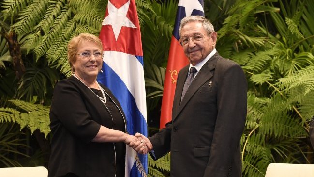  Presidenta Bachelet se reunió con Raúl Castro  