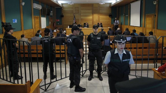 Caso Luchsinger-Mackay: Tribunal decretó arresto domiciliario para tres imputados